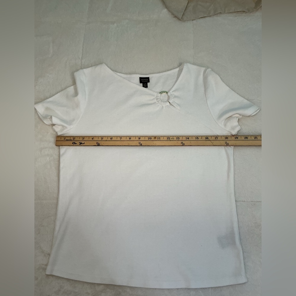 White Women's Short Sleeve Tee with Ring Detail - Picture 3 of 8